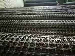 Biaxiale <span class=keywords><strong>geogrid</strong></span> PP <span class=keywords><strong>polyester</strong></span> HDPE kunststof voor wegconstructie, keermuren, opritten en bestrating, treksterkte 15-50 kN/m, 5 jaar garantie - Product Image 5