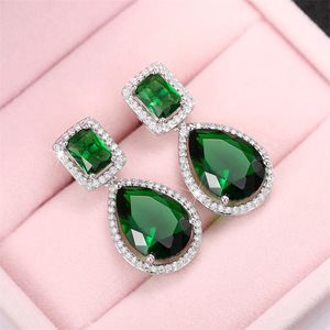 Eleganti Orecchini Pendenti a Goccia Verdi per Donne, Forma a Pera con Pietre Scintillanti, Gioielli da Sera e da Sposa, Vendita all'Ingrosso - Product Image 4
