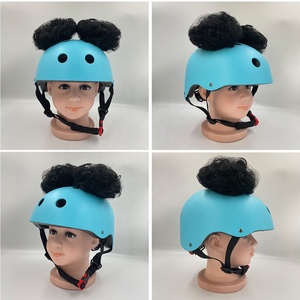 Casco de Seguridad Deportivo Personalizado con Logotipo para Ciclismo, Patinaje, Monopatín y Scooter con Peluca de Cabello Humano - Product Image 5