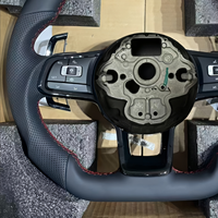 Volant de course à fond plat personnalisé pour Volkswagen Golf MK8 MK6 MK5 MK7 R avec cuir perforé et surpiqûres décoratives rouges