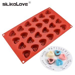 Molde de Silicona para Chocolate con 24 Cavidades en Forma de Corazón para Hacer Dulces y Postres - Product Image 2