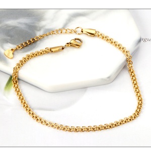 Vente en gros de chaînes de cheville en acier inoxydable doré, bijoux pour les pieds pour femmes - Product Image 6