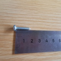 Vis de fixation de plaque d'immatriculation universelles avec couvercles à vis à charnière