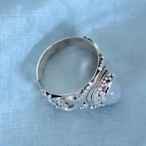MEJOR VENDIDO Anillo de piedra lunar natural vintage Chapado en plata Filigrana Anillo de piedra lunar natural único Joyería de piedra lunar - Product Image 3