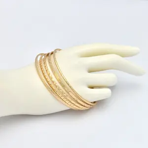 Hot Sales Schmuck Marke 18k maßge schneiderte Textur Twist vergoldet Set Armband für Frauen und Mädchen