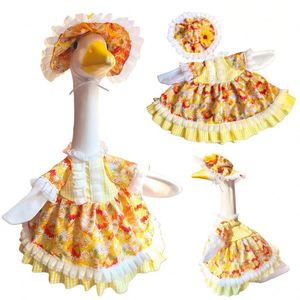 Vêtements de Porcherie pour Animaux de Compagnie en Gros, Nouveau Style 2026, Tenues Lolita en Polyester Portables, Coupe Princesse, Motif Canard Blanc de Dessin Animé, Populaires - Product Image 3