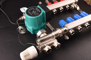 304 thép không gỉ <span class=keywords><strong>infloor</strong></span> rạng rỡ sưởi ấm đa dạng thiết kế hiện đại Máy bơm nước 3/4 pex cho căn hộ sử dụng - Product Image 2