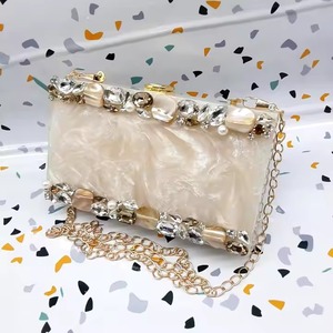 กระเป๋าและกระเป๋าคลัทช์ทำจากเรซินที่ไม่เหมือนใครสดใสเป็นมิตรกับสิ่งแวดล้อมและเครื่องประดับงานฝีมือที่สร้างขึ้นสำหรับผู้หญิงที่ชื่นชอบความสง่างาม - Product Image 3