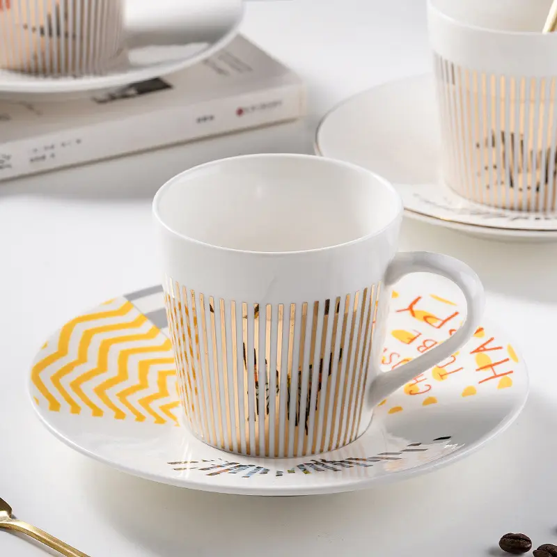 Creativo ins vento in ceramica specchio da corsa riflessione tazza da caffè e piattino semplice set da tè pomeridiano inglese