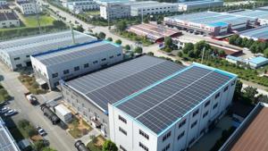 Système de carport solaire modulaire avec structure en acier intégrée - Product Image 2