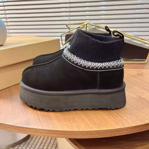 Botas de Nieve Personalizadas de Diseñador de Alta Calidad, Zapatos Cálidos y Cómodos de Algodón, Zapatos Casuales para Caminar con Suela Gruesa para Hombre y Mujer - Product Image 5