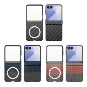 Le plus récent couvercle en Fiber de carbone PC dur antichoc avec charnière de charge magnétique étui de téléphone portable pour Samsung Galaxy <span class=keywords><strong>Z</strong></span> <span class=keywords><strong>Flip</strong></span> 7 6 5 <span class=keywords><strong>4</strong></span> - Product Image 6