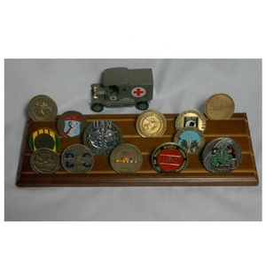 Walnuss-Finish Holz halter Rack Case Challenge Coin Display Stand - Product Image 6