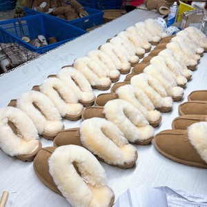 Quantité minimale de commande bas personnalisé mode 100% australie peau de mouton laine femmes bottes d'hiver dames plate-forme peau de mouton fourrure cheville <span class=keywords><strong>botte</strong></span> de neige pour les femmes - Product Image 6