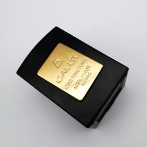 Vente chaude Étiquettes adhésives personnalisées pour parfum avec design en relief pour flacons de parfum Taille et couleur personnalisées haut de gamme - Product Image 1