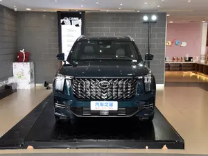 سيارة جديدة ذات 7 مقاعد من Trumpchi للعام 2022 من السلسلة التجريبية 2.0TGDI بإصدار فاخر وبعجلتين للقيادة