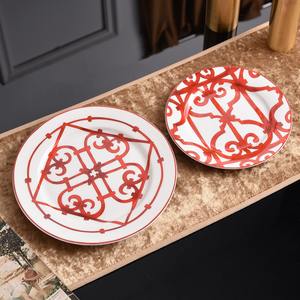 Assiette à dîner et assiette à gâteau en porcelaine rouge chinoise de style européen, vaisselle décorative en gros - Product Image 4