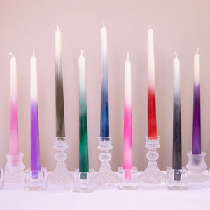 Efecto Goteo Realista CVHOMEDECO. Velas De Cera Real Sumergidas A Mano, Funciona Con Pilas, Temporizador LED, Velas Cónicas Sin Llama Primitivas Del País, 6-3/4 Pulgadas, Marrón, 2 Unidades En Un Paquete Farol