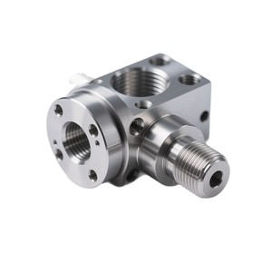 Pièces usinées CNC de haute précision en acier inoxydable pour machines lourdes, fabriquées par un maître artisan. - Product Image 3