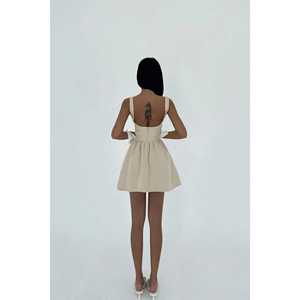 Vestido de Noche Nellie Mini Beige con Estilo Fluido y Decoración Drapeada, Cintura Imperio, Talla XS, para Fiestas, Citas y Eventos - Product Image 1