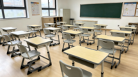 Mobilier de classe moderne en métal pour collège, bureaux d'étude réglables en hauteur pour élèves et table et chaise de bureau pour professeur