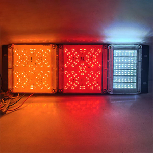 Luces Traseras Combinadas LED de 3 Colores para Camiones y Remolques, Barra de Luces Traseras, Luz de Giro, Luz de Freno, Luz de Reversa, Luces de Conducción Diurna para Camionetas y Autocaravanas - Product Image 4