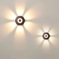 Projecteur moderne IP65 6W+2W, angle de faisceau : 360° °   Lampe murale LED extérieure en alliage d'aluminium pour chambre d'hôtel intérieure