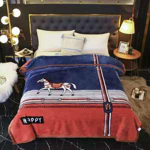 Aimaylai Coperte di Lusso Personalizzate in Finta Pelliccia, Trapunte in Pile di Poliestere, Copriletti e Plaid in Pile per l'Inverno - Product Image 6