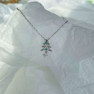 Collar con Colgante de Árbol de Navidad de Plata de Ley 925 Dylam, Joyería de Disfraces, Regalos de Joyería Navideña, Collar con Colgante Largo - Product Image 3