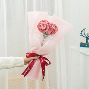 สินค้าแฮนด์เมดทำมือวัสดุแบบทำมือด้วยไหมพรมถักลายดอกกุหลาบไทยช่อดอกไม้สำเร็จรูปของขวัญสำหรับแฟนสาว - Product Image 2