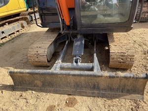 حفارات زاحفة مستعملة هيتاشي ZX60 بوزن 6 طن، أصلية يابانية، هيدروليكية، بحالة ممتازة، بسعر منخفض للبيع - Product Image 3