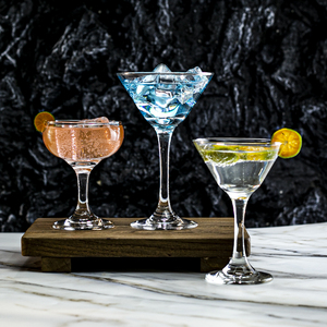 Vasos de cóctel Novare de 100 ml, de vidrio sin plomo, clásicos, con certificación LFGB, para fiestas, margaritas y martinis. - Product Image 1