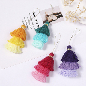 E-Magic Fashion, pompons faits à la main, faible MOQ, couleur personnalisée, cordon décoratif à 3 couches, pompons en polyester pour la décoration - Product Image 6