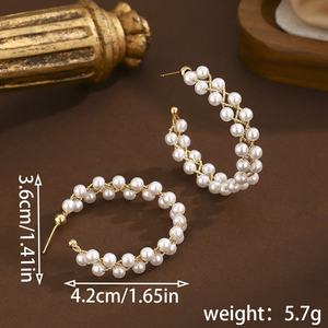 Pendientes de Perlas de Amor Chapados en Oro de 18K de Alta Gama para Mujer, Diseño Único, Fresco y Exagerado, Hechos de Latón y Cobre - Product Image 2