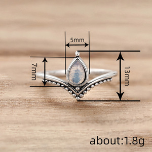 Anello con pietra a goccia a forma di V, gioiello da mano semplice e unico in stile INS per donna, nuovo stile - Product Image 3