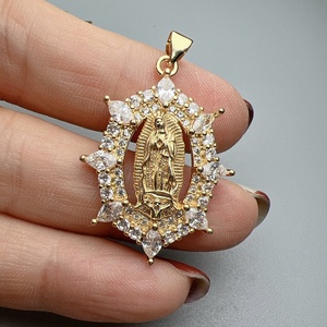 Venta al por mayor <span class=keywords><strong>de</strong></span> metal personalizado cristal circón religioso Santa <span class=keywords><strong>Guadalupe</strong></span> <span class=keywords><strong>Virgen</strong></span> María colgantes encantos para la fabricación <span class=keywords><strong>de</strong></span> joyas - Product Image 4