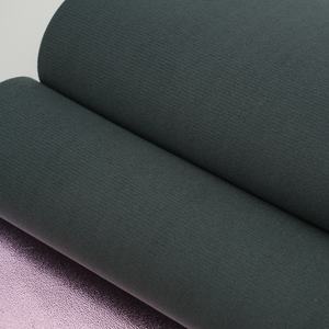 Tissu d'ameublement extensible imperméable en cuir PU artificiel brillant personnalisé de 0,75 mm pour chaussures, sacs, meubles, décoration - Product Image 4