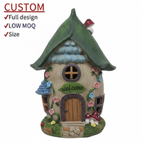 Décoration de jardin personnalisée en gros : Sculpture de maison dans les arbres en résine, statue de chalet solaire extérieur pour la décoration de jardin et de chemin.