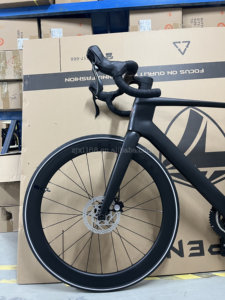 Bicicleta de Carretera de Fibra de Carbono 700C R10, Ligera, Aerodinámica, Deportiva, Urbana, 22 Velocidades, Frenos de Disco Hidráulicos <span class=keywords><strong>Shimano</strong></span> R2000, Aluminio - Product Image 6