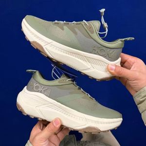 Chaussures de randonnée imperméables HOKAS Transport GTX - Chaussures de sport d'extérieur antidérapantes et durables. Style pour hommes et femmes, avec coussinets - Product Image 3