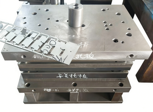 Produttore di Stampi del Guangdong, Stampi per Punzonatura Metalli, Stampi Progressivi, Stampi Personalizzati, Fabbricazione di Stampi, Parti Hardware Stampate - Product Image 3