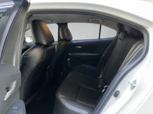 Pour Toyota Corolla 1.2T Fuel Car en stock Véhicules neufs et d'<span class=keywords><strong>occasion</strong></span> à vendre en Chine à un prix bon marché Leather Seats Left Steering - Product Image 4