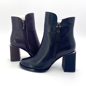 Neueste Damen-Lederstiefel Herbst und Winter Spitze Stiefel mit Dickem Absatz Seitlicher Reißverschluss Hoher Absatz Warme Damenstiefel - Product Image 1