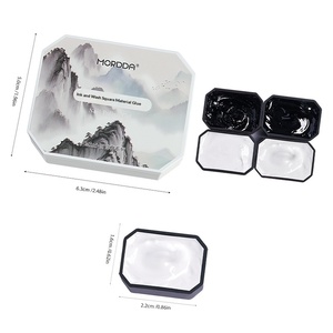 Gel de uñas de color sólido de la serie mini, con efecto degradado y pintura de color, en envase básico, de cuatro compartimentos, con diseño de cuadrados estilo tinta china y acabado pintado. - Product Image 5