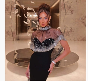 Fabricants de robes personnalisées 2025 robes de soirée noires de luxe robe de sirène élégante avec cape transparente à diamants étincelants - Product Image 2