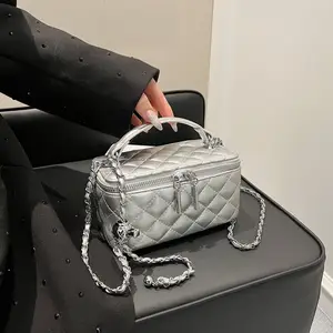 Diamond Lattice Chain Embroidered Women Shoulder Bags New Luxury Design Crossbody Zipper Trendy Handbag Quilted Padded Clutch