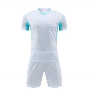 25 maillots de football hautement personnalisés. Nous prenons en charge les commandes que nos concurrents n'osent pas prendre en charge. Contactez-nous pour plus d'informations. - Product Image 3
