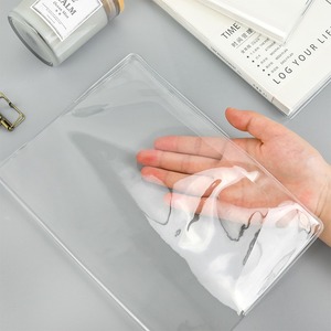 Protège-Livres Extensible en PVC Transparent Écologique avec Logo Personnalisé pour Fournitures Scolaires, Taille A5/A6, Emballage et Protection pour Livres d'Enfants - Product Image 4