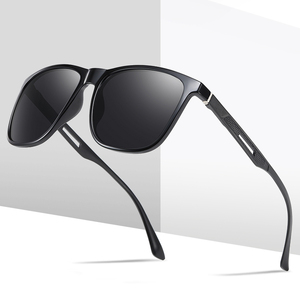Lunettes de soleil rétro polarisées TR90 avec strass pour homme, monture de marque, pilote - Product Image 1