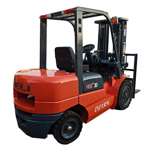 Montacargas Diésel Usado Heli de 3T, Altura de Elevación de 4.5m, Desplazador Lateral Hidráulico, Mástil de Dos Etapas, Neumáticos Sólidos, Excelente Estado, Estable - Product Image 1